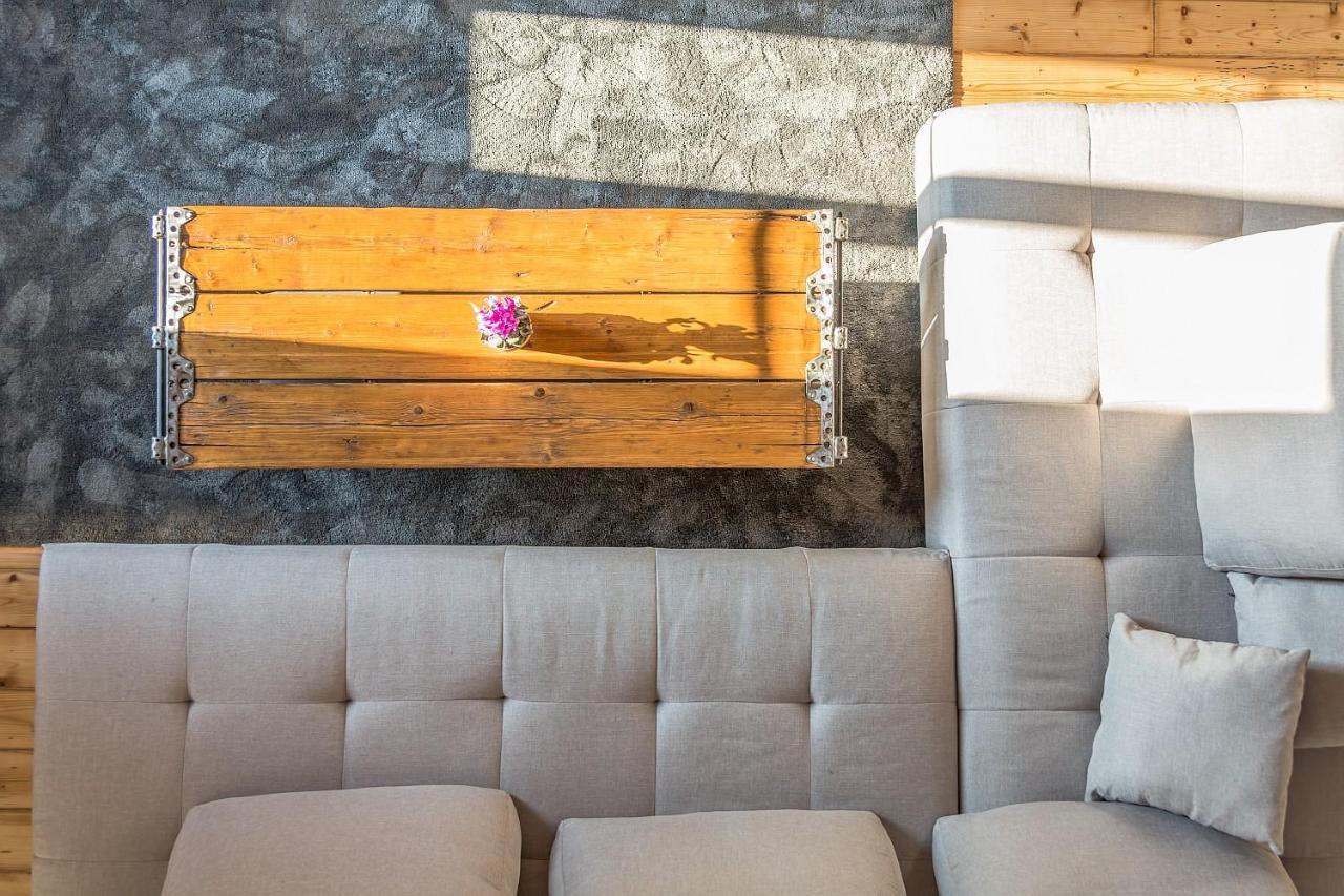 Pomegranate Suites Kavála ภายนอก รูปภาพ