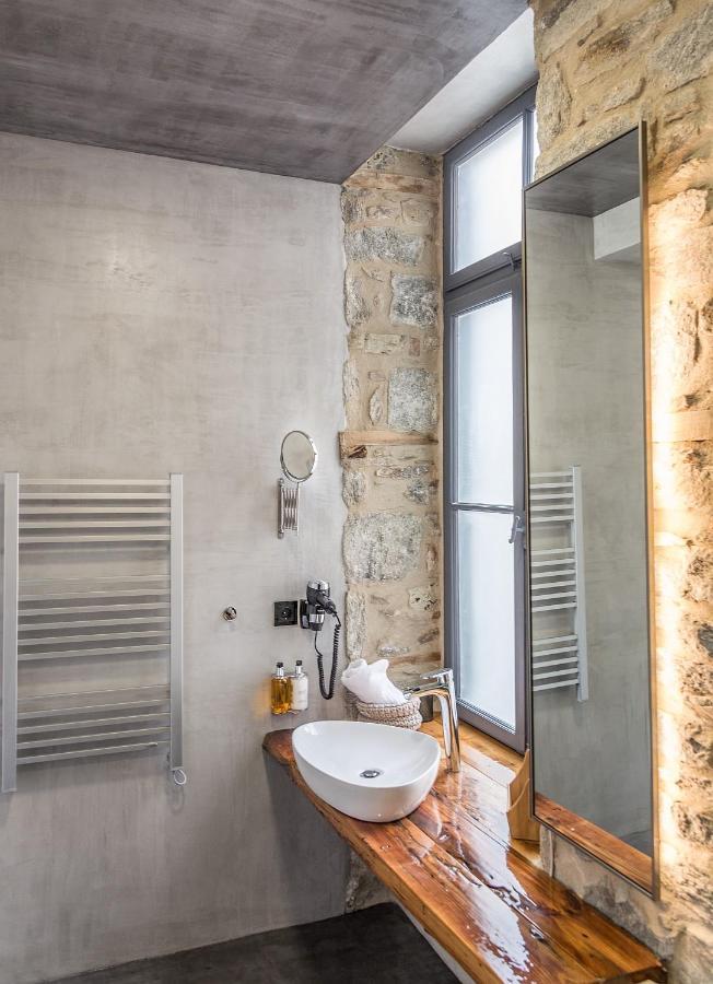 Pomegranate Suites Kavála ภายนอก รูปภาพ