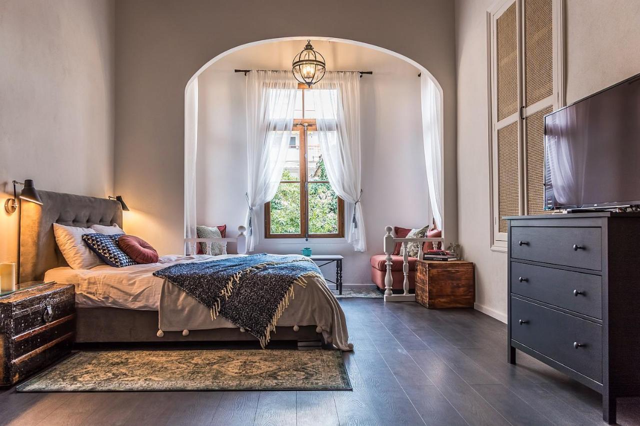Pomegranate Suites Kavála ภายนอก รูปภาพ