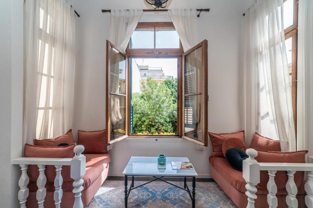 Pomegranate Suites Kavála ภายนอก รูปภาพ