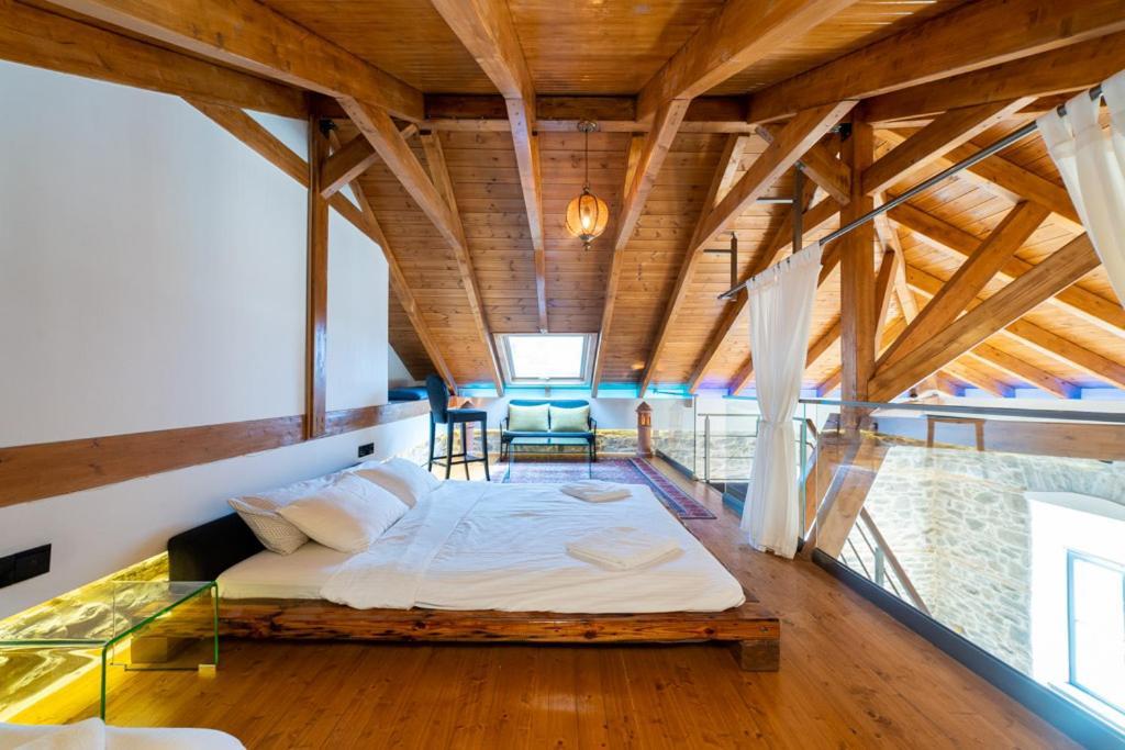 Pomegranate Suites Kavála ภายนอก รูปภาพ