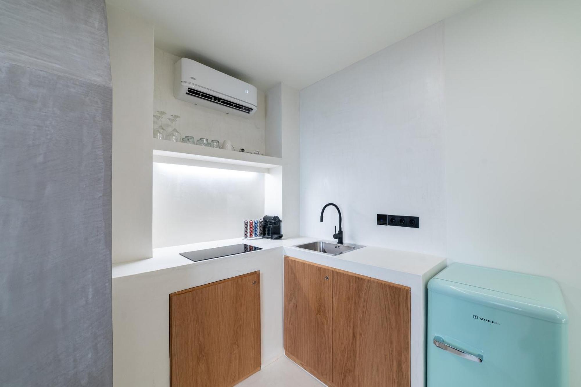 Pomegranate Suites Kavála ภายนอก รูปภาพ
