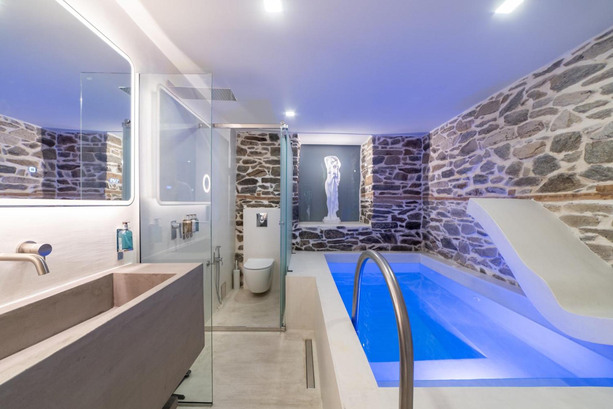 Pomegranate Suites Kavála ภายนอก รูปภาพ